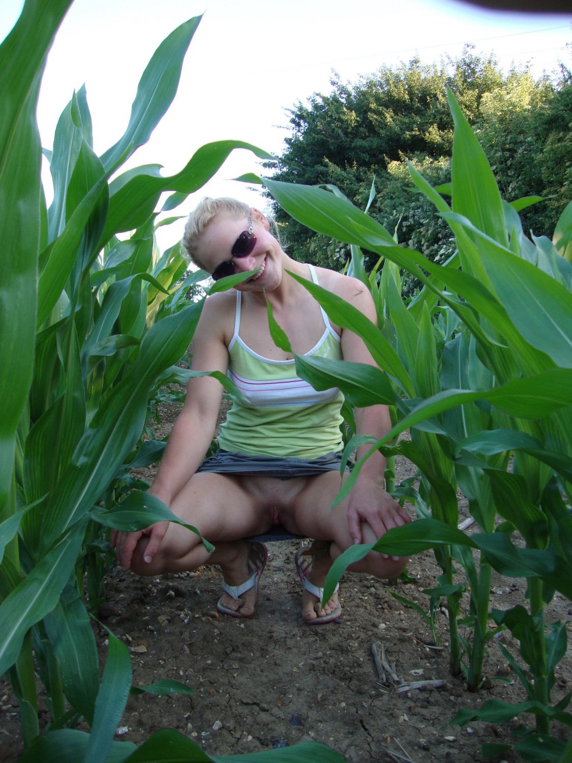 Diana from England poses for her hubby's friends #vGLsUdE0