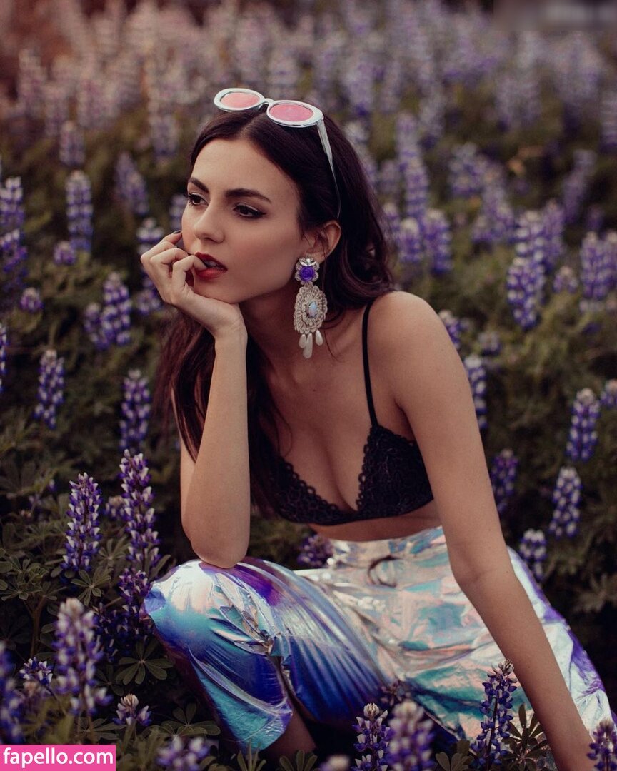 Victoria Justice is my sex goddess she so perfect for a Edging Session!  She So Fucking Gorgeous 🥵 #Isp2o719